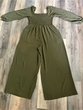 Amazon Olive Green Smocked Wide-Leg Jumpsuit with Puff Sleeves